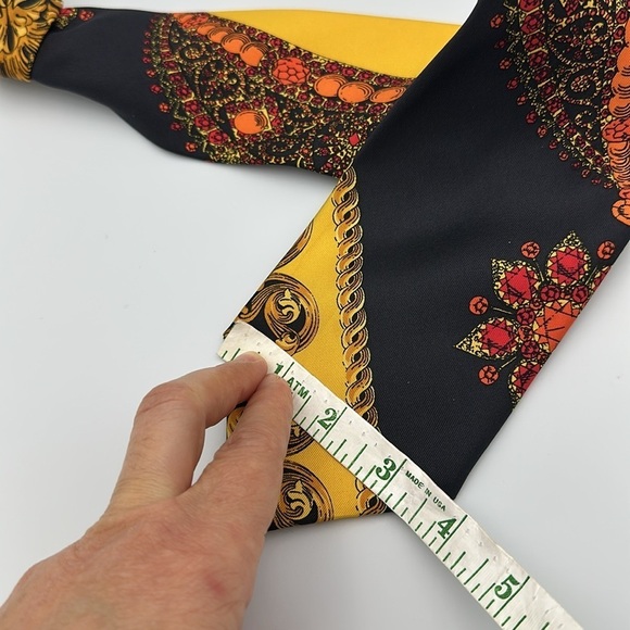 Vintage Gianni Versace Versus Colourful Baroque Print Silk Men's Neck Tie - Picture 7 of 7